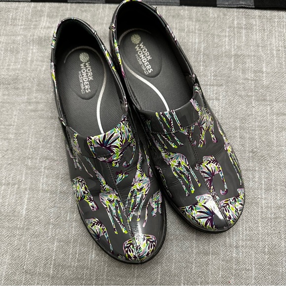 dansko work wonders coral